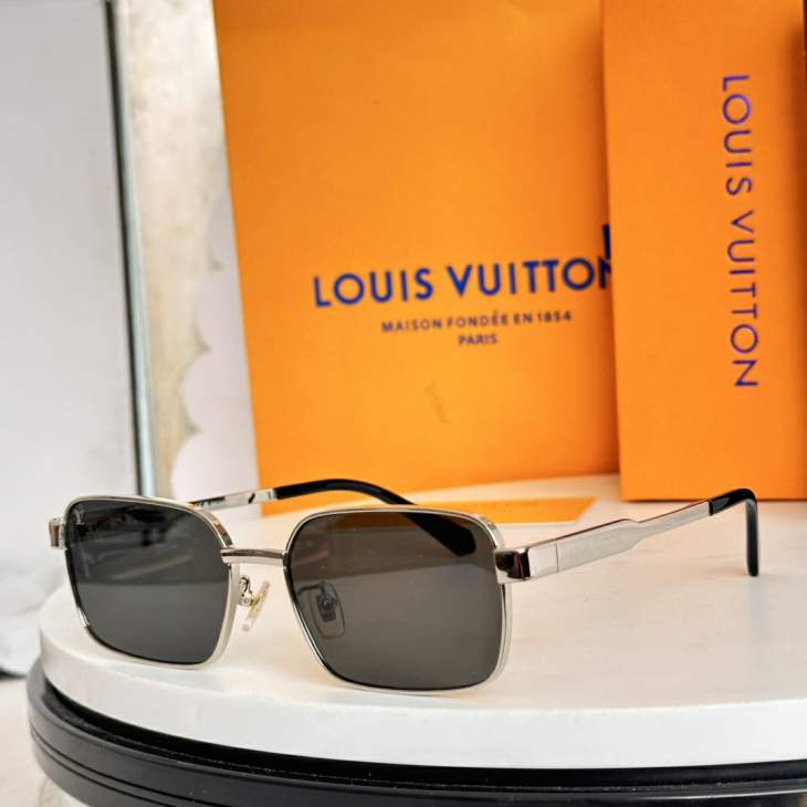 Picture of Louis Vuitton Sunglasses _SKUfw76771926fw